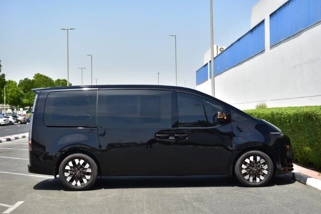 Staria Hyundai for sale | 2022 Staria price in dubai