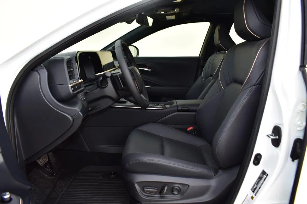 Toyota Crown Interior | 2023 Toyota Crown Platinum HybridMax 2.4L AWD Automatic | Sahara Motors Dubai