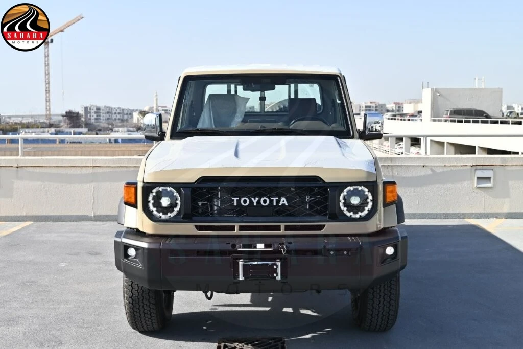 Land Cruiser 79 Pickup | LC 79 | Land Cruiser Pickup for Sale in Dubai | ahara Motors