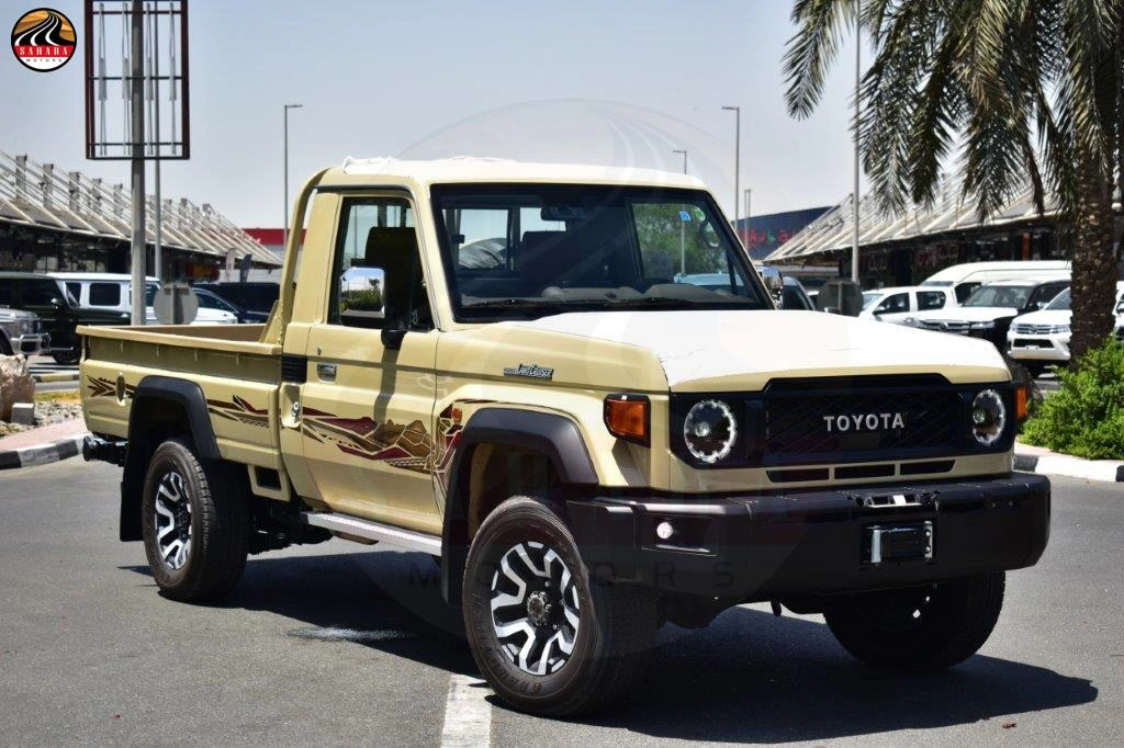 Land Cruiser Single Cabin 4WD Pickup | LC 79 Petrol Pickup S-DLX | Super DLX 4X4 Pickup | Sahara Motors Dubai