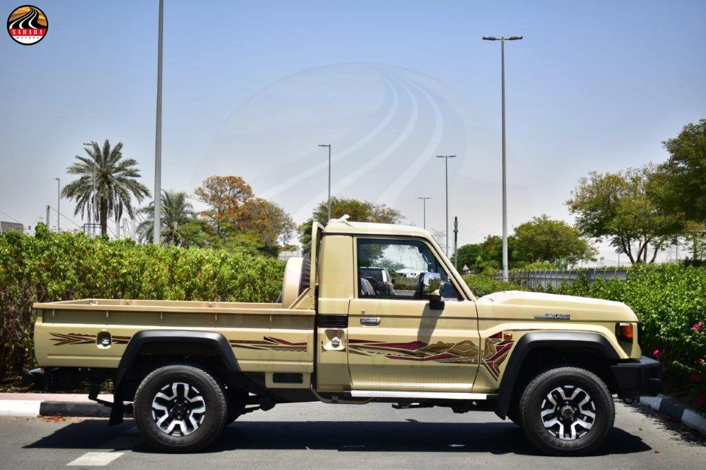 Land Cruiser Single Cabin 4WD Pickup | LC 79 Petrol Pickup S-DLX | Super DLX 4X4 Pickup | Sahara Motors Dubai