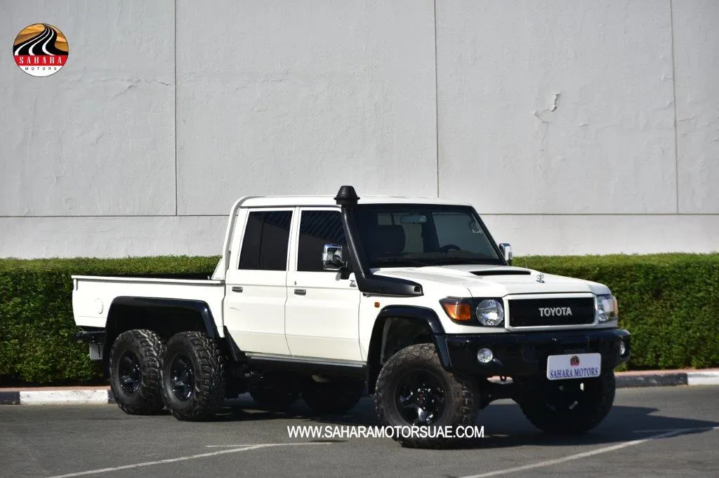 6x6 Land Cruiser Pickup 2022 | Toyota LC79 70th Anniversary