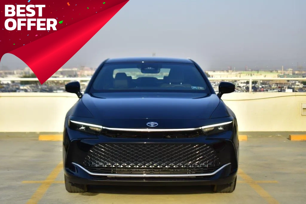 Crown 2023 | Toyota Crown XLE 2.5L Automatic | Sahara Motors Dubai