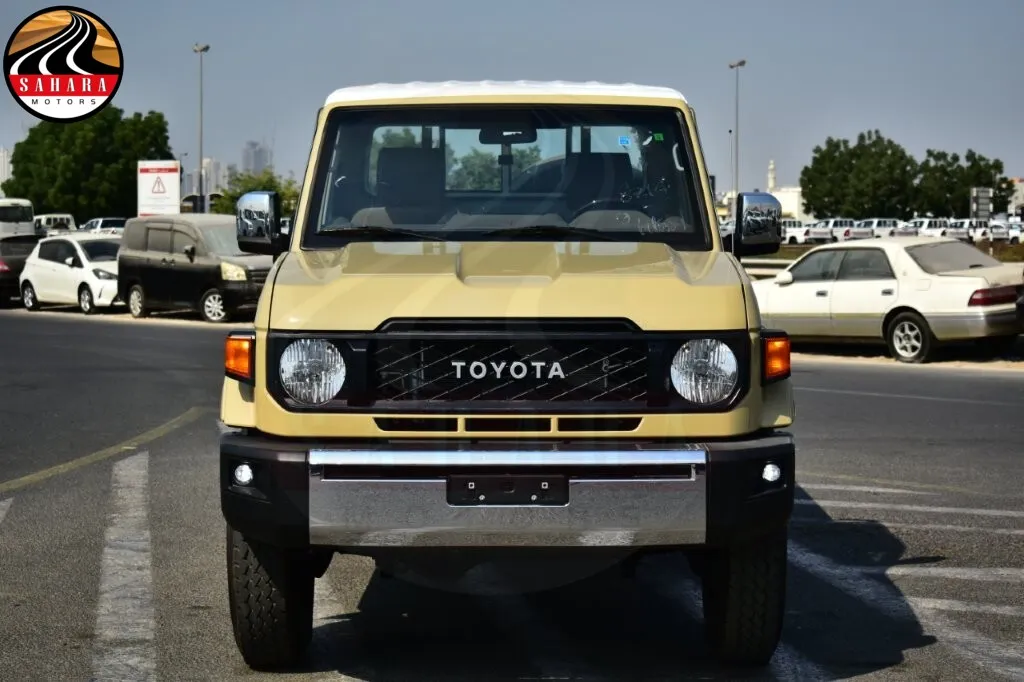 Land Cruiser 79 Pickup | LC 79 | Land Cruiser Pickup for Sale in Dubai | ahara Motors