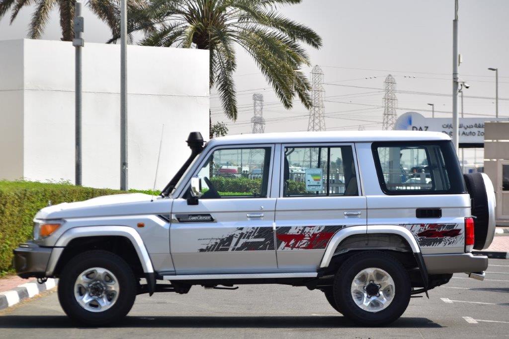 LC76 | GRJ76L-RKMNKV | SAHARA MOTORS DUBAI